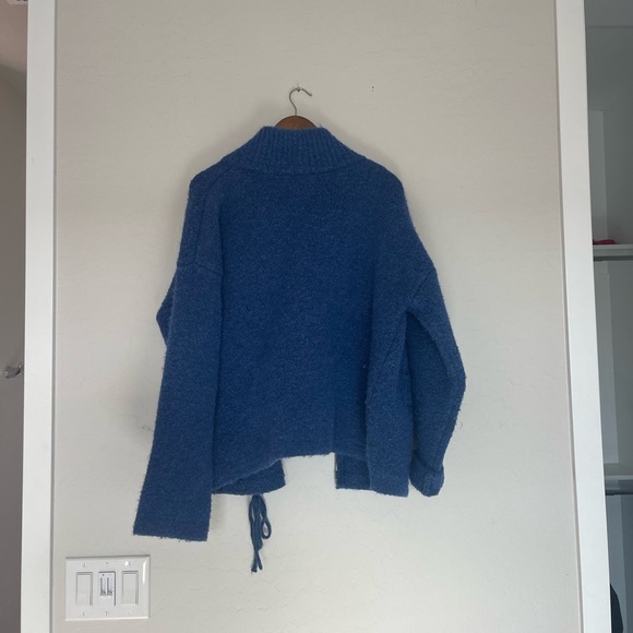 Blue wool Jacket with Relaxed Fit and Drawstring Hem - Picture 4 of 5